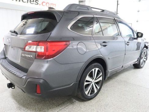 Used 2018 Subaru Outback 2.5i Limited AWD/4WD image 6