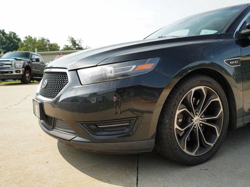 Used 2015 Ford Taurus SHO w/ Equipment Group 401A AWD/4WD image 17