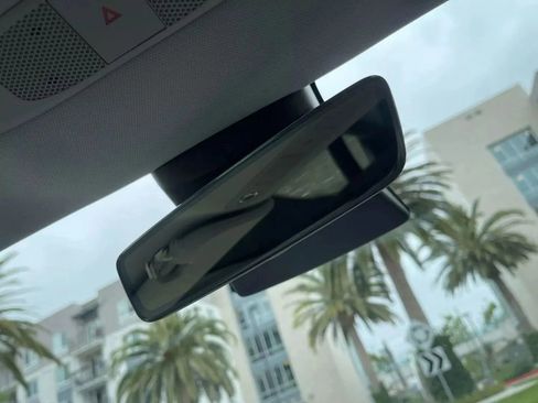 Used 2023 Tesla Model 3 Standard Range image 28