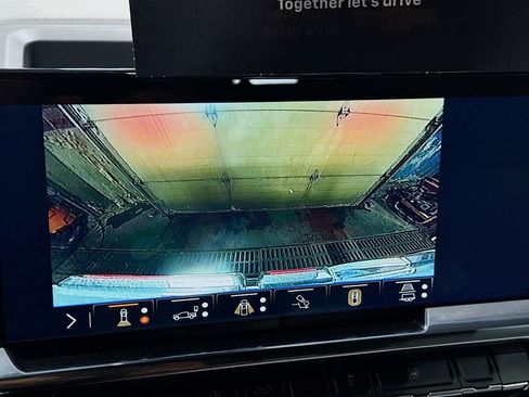 New 2026 GMC Sierra 1500 SLE w/ Preferred Package image 14