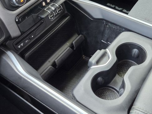 Used 2019 RAM 1500 Big Horn AWD/4WD image 21