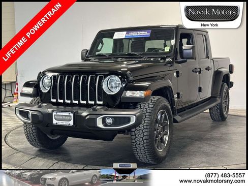 Used 2021 Jeep Gladiator Overland image 2