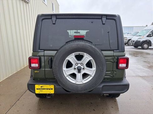 Used 2021 Jeep Wrangler Unlimited Sport AWD/4WD image 6
