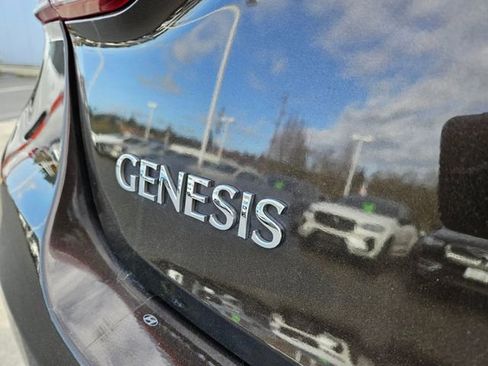 Used 2015 Hyundai Genesis 3.8 RWD image 10