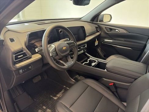 New 2026 Chevrolet Traverse LT w/ Driver Confidence Package FWD image 8
