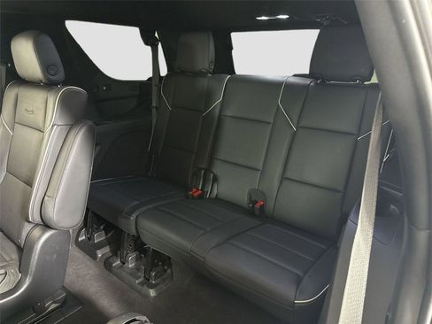 Used 2023 Cadillac Escalade Premium Luxury image 29