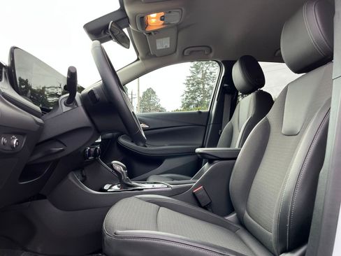 Used 2025 Buick Encore GX Preferred image 24