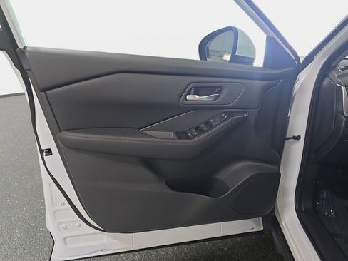 New 2026 Nissan Rogue SV FWD image 26