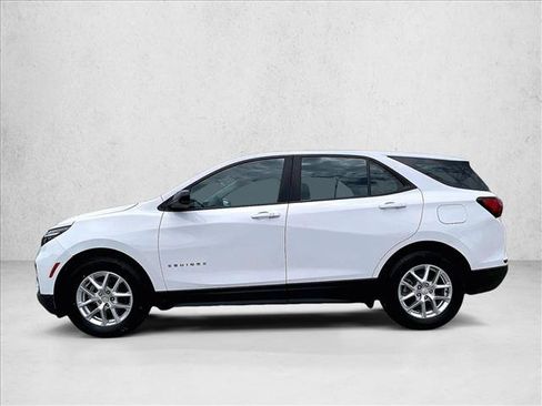 Used 2023 Chevrolet Equinox LS FWD image 6