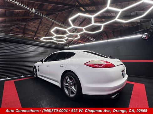 Used 2012 Porsche Panamera image 4
