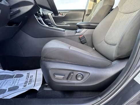 Certified 2022 Toyota RAV4 XLE image 13