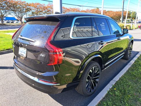 New 2026 Volvo XC90 B6 Ultra image 3