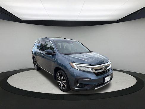 Used 2019 Honda Pilot Touring image 1