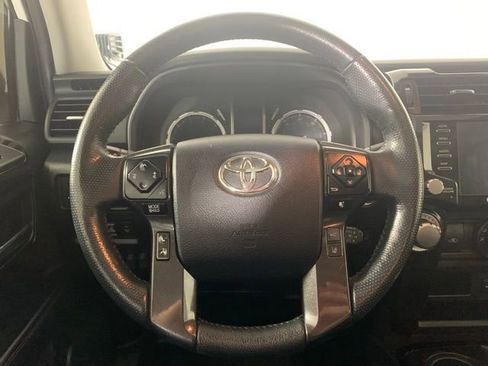Used 2023 Toyota 4Runner TRD Off-Road Premium w/ Moonroof Package AWD/4WD image 18