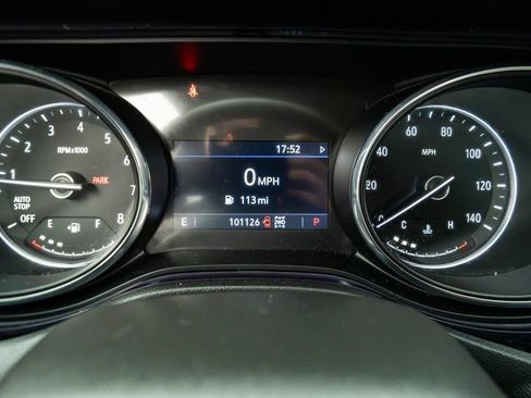 Used 2022 Buick Encore GX Select w/ Sport Touring Package AWD/4WD image 41