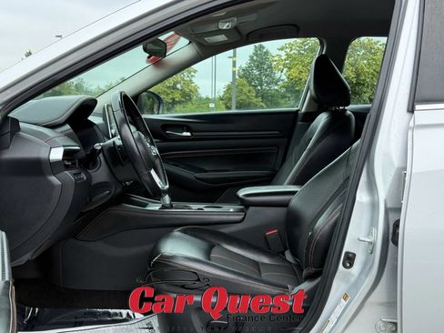 Used 2019 Nissan Altima 2.5 SR FWD image 9