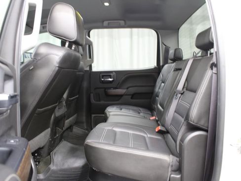 Used 2017 GMC Sierra 2500 Denali w/ Duramax Plus Package AWD/4WD image 10