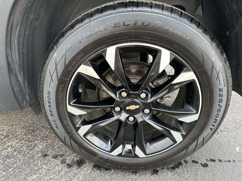 Used 2022 Chevrolet TrailBlazer LT FWD image 15