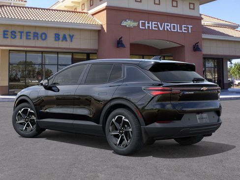 New 2026 Chevrolet Equinox EV LT image 27