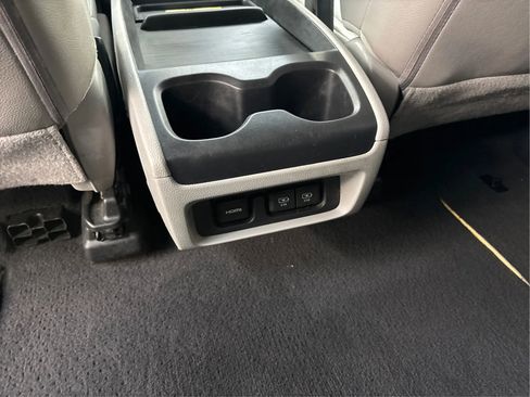 Used 2020 Honda Odyssey Elite image 29