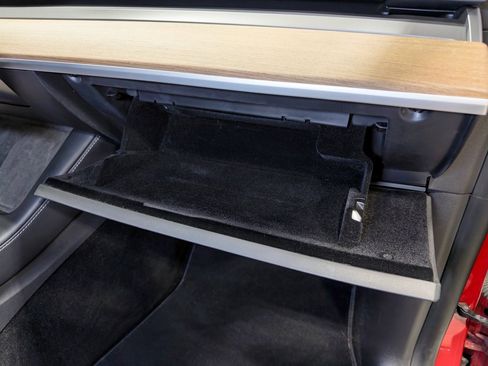 Used 2021 Tesla Model Y Long Range image 19