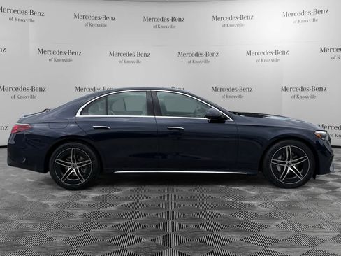 Used 2026 Mercedes-Benz E 350 4MATIC Sedan image 6