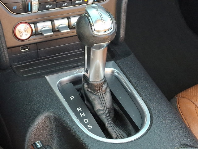Used 2020 Ford Mustang Premium RWD image 10