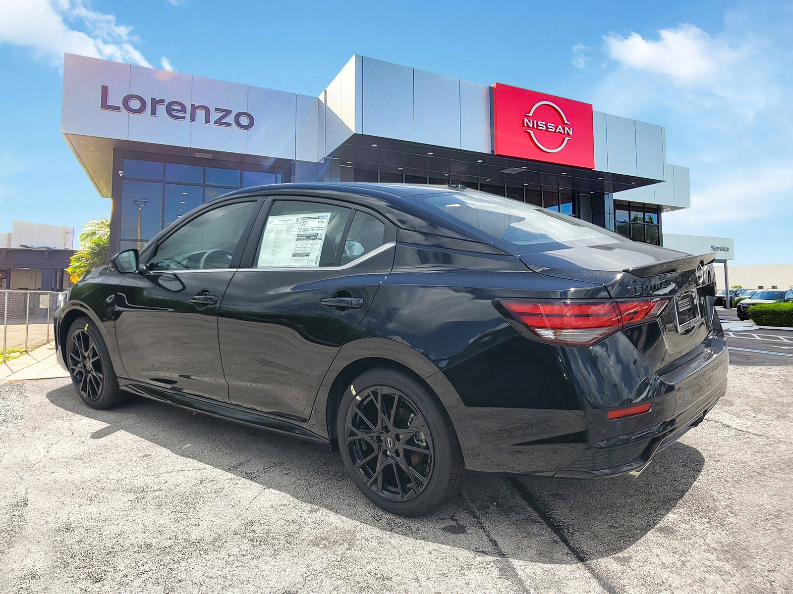 New 2025 Nissan Sentra SR w/ Midnight Edition FWD image 6