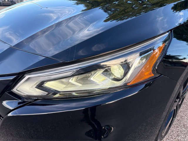 Used 2022 Nissan Altima 2.5 SR w/ Midnight Edition Package FWD image 9