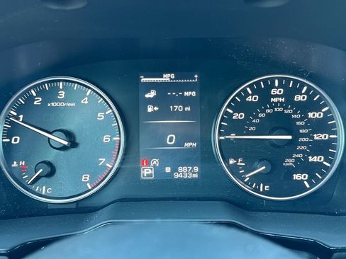 Used 2025 Subaru Outback Premium AWD/4WD image 13