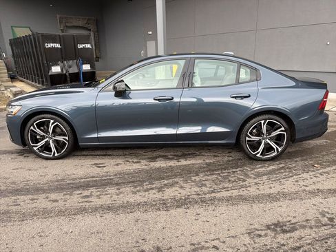 Used 2024 Volvo S60 B5 Plus w/ Climate Package image 3