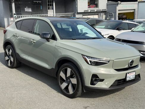 Used 2023 Volvo C40 P8 Recharge Ultimate AWD/4WD image 3