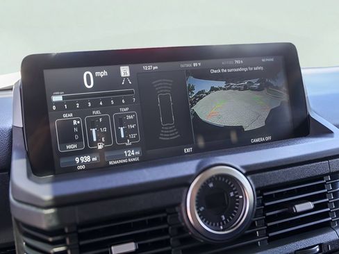 Used 2025 INEOS Grenadier Station Wagon AWD/4WD image 16