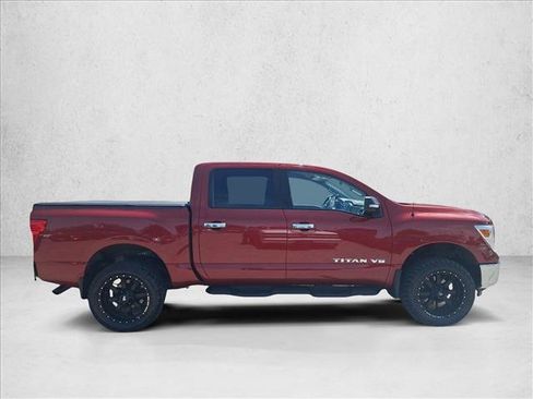 Used 2019 Nissan Titan SV RWD image 4