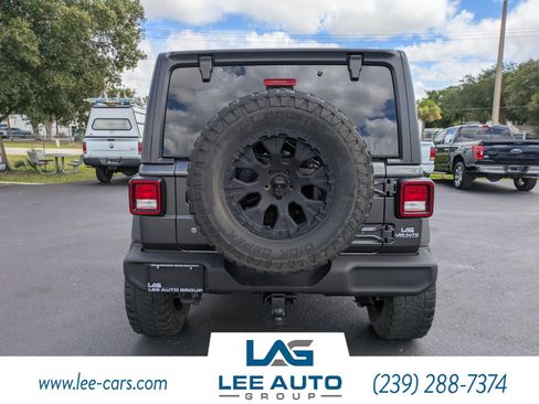 Used 2018 Jeep Wrangler Unlimited Sport S AWD/4WD image 4