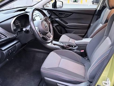 Used 2022 Subaru Crosstrek 2.0i Premium AWD/4WD image 2