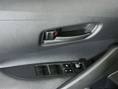 Used 2024 Toyota Corolla LE FWD image 15