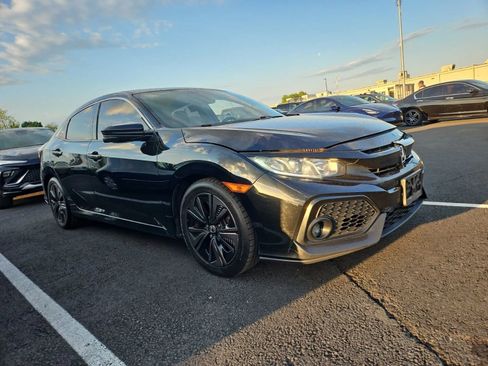 Used 2017 Honda Civic EX image 4