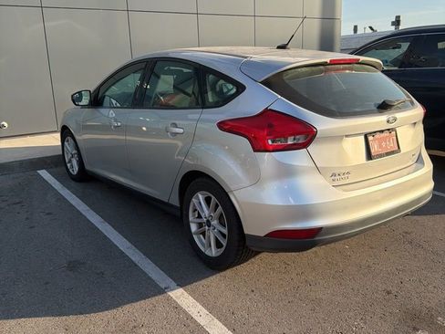 Used 2017 Ford Focus SE image 7