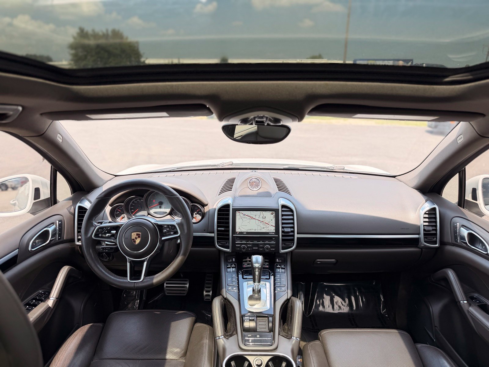 Used 2016 Porsche Cayenne S AWD/4WD image 26