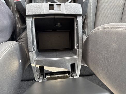 Used 2018 Jeep Wrangler Rubicon w/ Power Convenience Group image 24