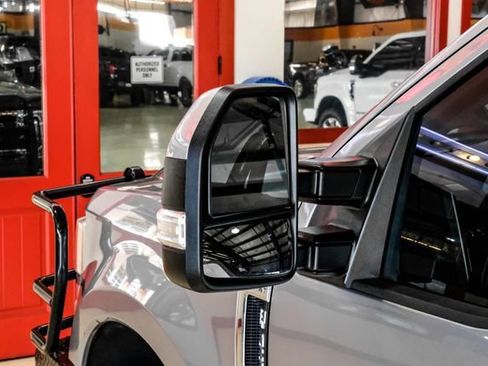 Used 2020 Ford F250 Lariat w/ Lariat Value Package image 39