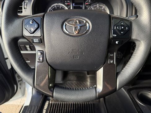 Used 2020 Toyota 4Runner TRD Off-Road Premium w/ Moonroof Package image 31