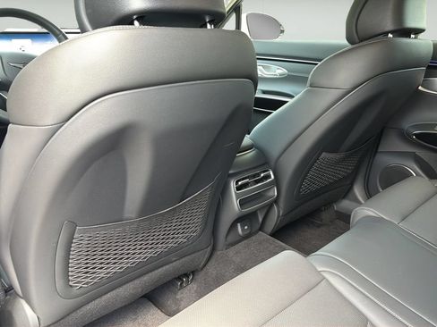 Certified 2026 Genesis GV70 2.5T AWD/4WD image 17