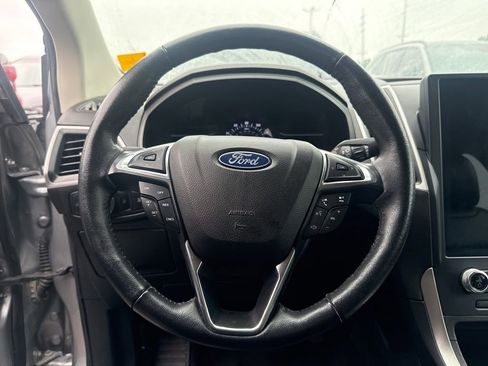 Used 2023 Ford Edge SEL AWD/4WD image 3