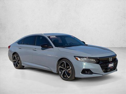 Used 2021 Honda Accord Sport image 3