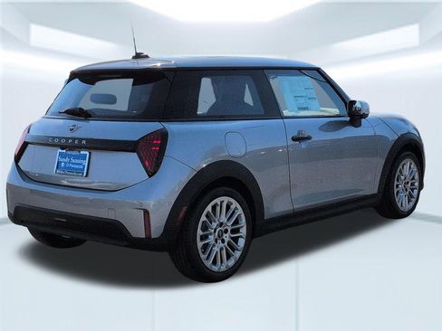 New 2026 MINI Cooper 2-Door Hardtop FWD image 5