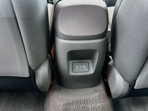 Certified 2025 Hyundai Elantra Sport FWD image 25