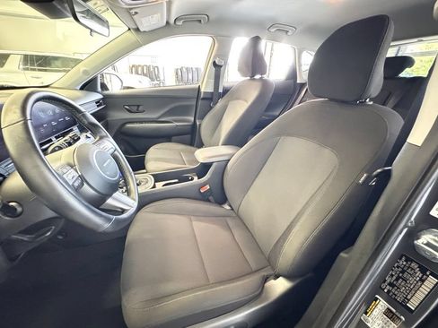 Used 2025 Hyundai Kona SEL FWD image 23