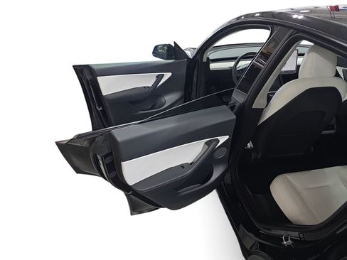 Certified 2022 Tesla Model Y Performance AWD/4WD image 10